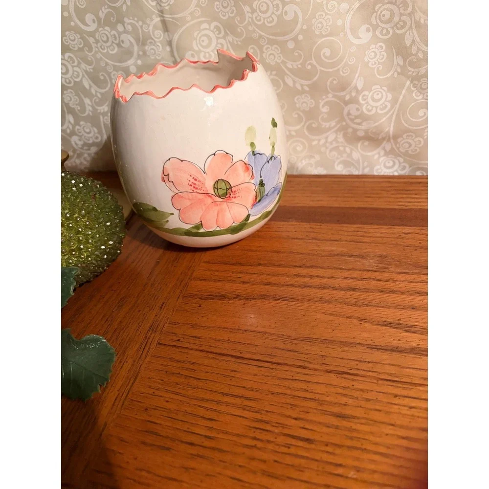 Vintage Hand Painted Cracked Egg Planter - Pastel‎ Floral Ceramic Succulent Pot